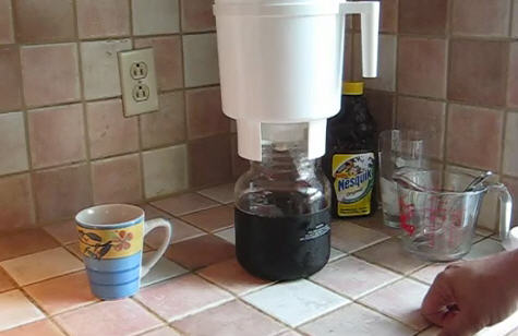 Cómo preparar café helado con el Toddy Cold Brew System