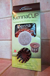 El adaptador de cápsulas de café KiennaCUP para cafeteras Keurig.
