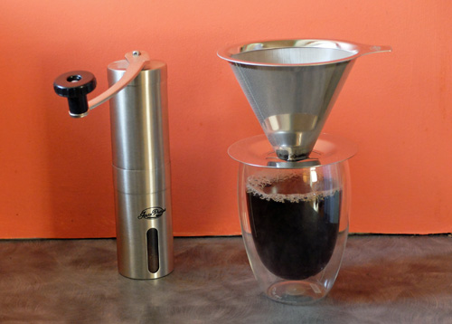 El gotero de café Javapresse que no requiere filtro de papel.