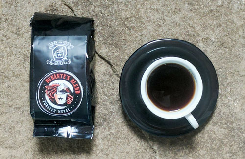 Nuestra revisión de Benante's Blend de Dark Matter Coffee.