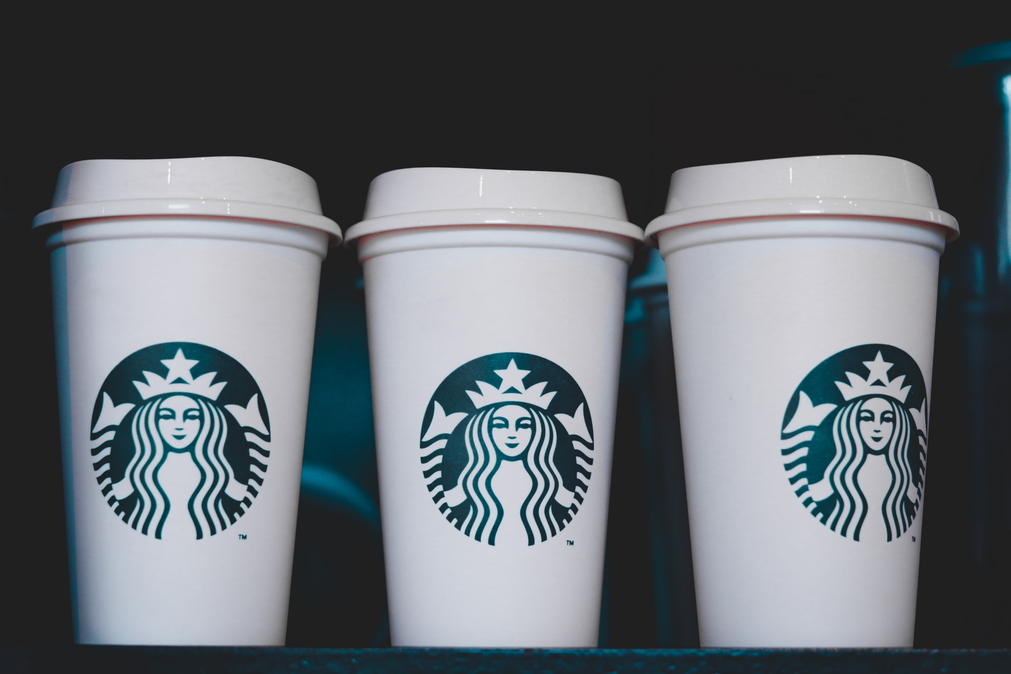 ¡25 bebidas calientes en Starbucks que deberías probar hoy!