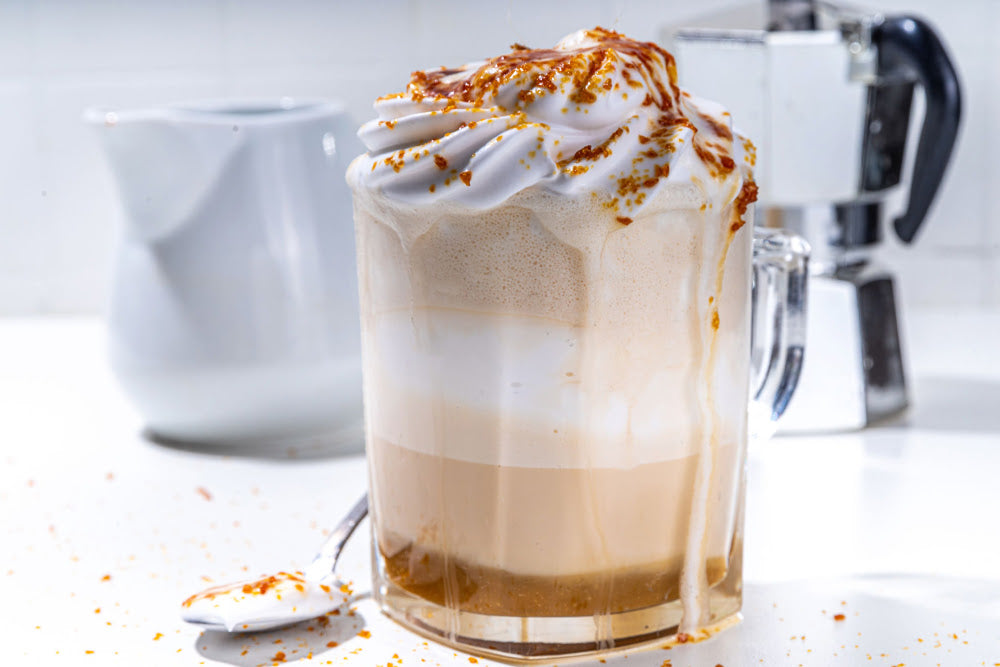 Delicias de caramelo: las 10 mejores bebidas de caramelo de Starbucks para probar