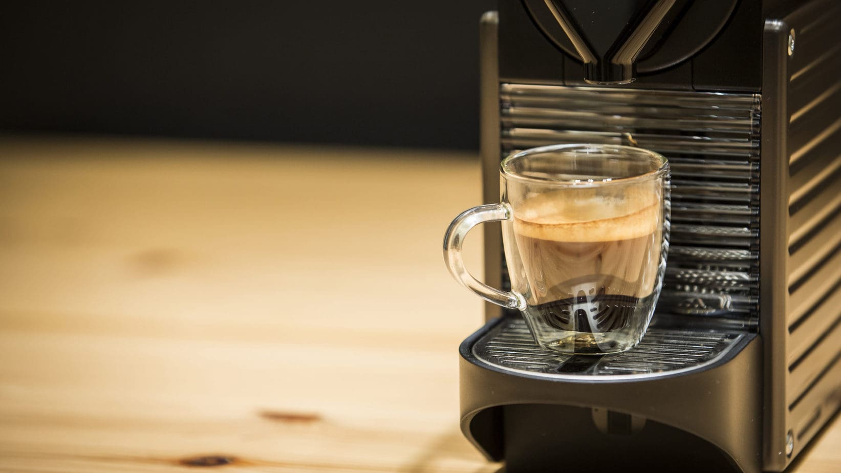 Nespresso Inissia vs. Pixie: mejor cafetera económica 2024