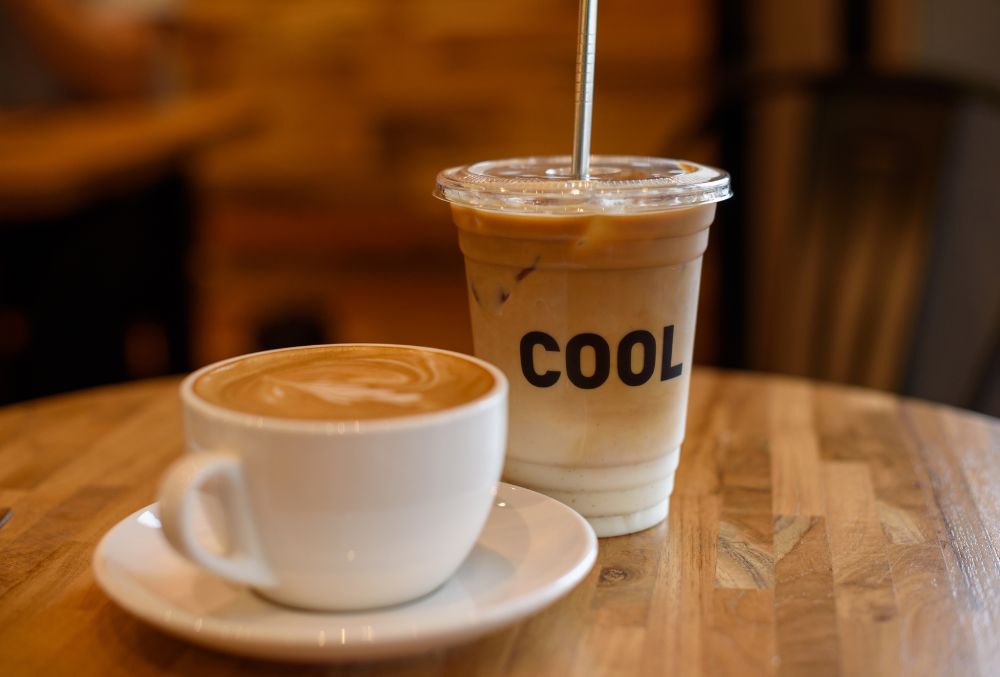 ¿Cuál es la mejor temperatura para un café con leche? ¿Caliente o frío?