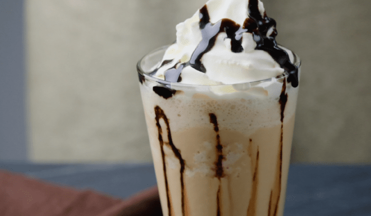 15 increíbles recetas de mezclas de café helado para un día caluroso