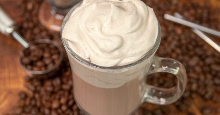 16 deliciosas recetas de café con leche de almendras para endulzar tu mañana
