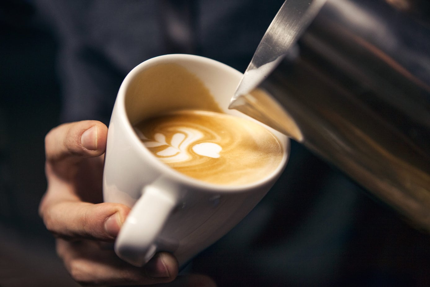 Cómo hacer un café con leche con Keurig K-Cups: recetas y consejos